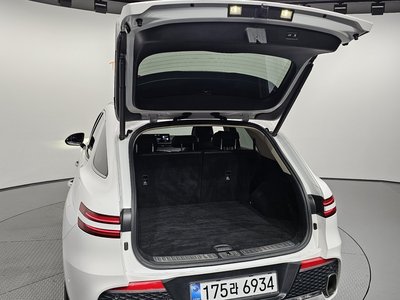 2021 Genesis GV70 — миниатюра 37