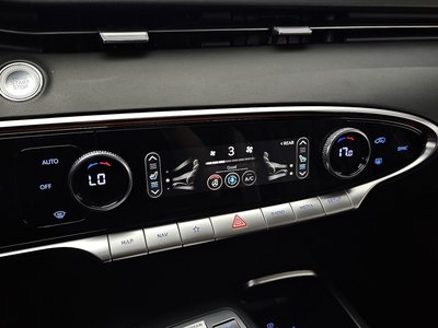 2021 Genesis GV70 — миниатюра 28