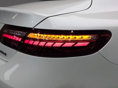 MERCEDES-BENZ E-CLASS - 10