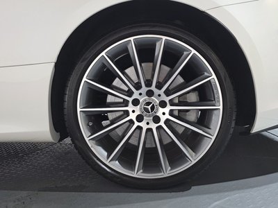 MERCEDES-BENZ E-CLASS - 8
