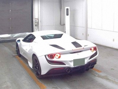 صورة 2 لـ 2021 FERRARI F8 SPIDER