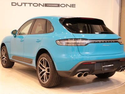 PORSCHE MACAN - 10