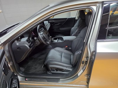 2025 LEXUS ES 照片 10