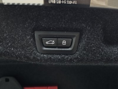 2025 BMW 5 SERIES 缩略图 22
