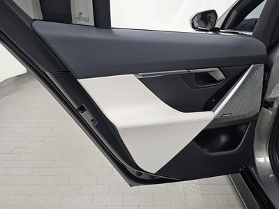 2025 BMW 5 SERIES 缩略图 15
