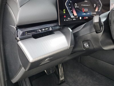 2025 BMW 5 SERIES 缩略图 26
