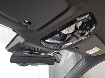 2025 BMW 5 SERIES 缩略图 25