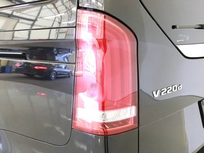 2022 Mercedes-BENZ V-CLASS 照片 9