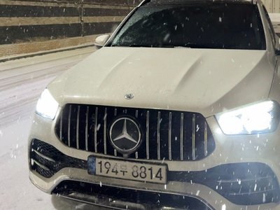 2021 Mercedes-BENZ GLE photo 1