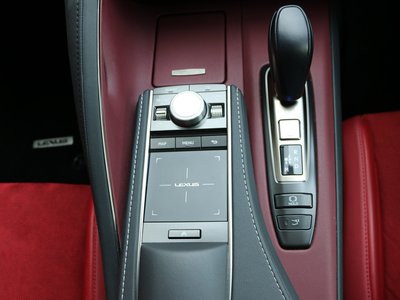 2021 Lexus LC thumbnail 29