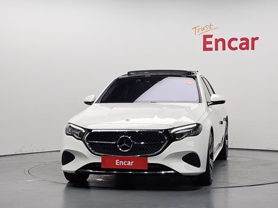 MERCEDES-BENZ E-CLASS - 2