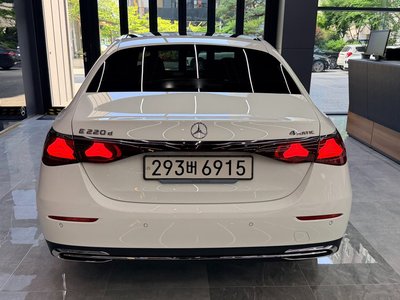 MERCEDES-BENZ E-CLASS - 3