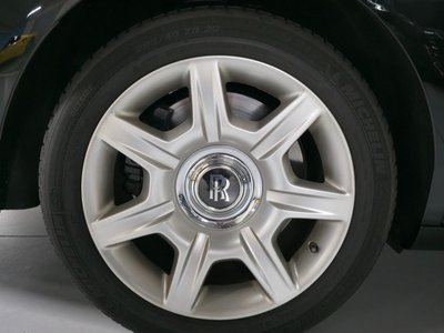 ROLLS-ROYCE GHOST - 10