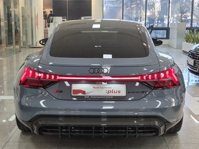 AUDI RS E-TRON GT - 3