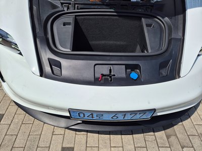 2021 Porsche TAYCAN 照片 7