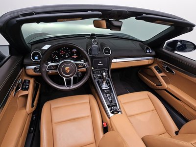 PORSCHE 718 BOXSTER - 5