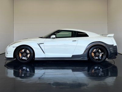 NISSAN GT-R - 6