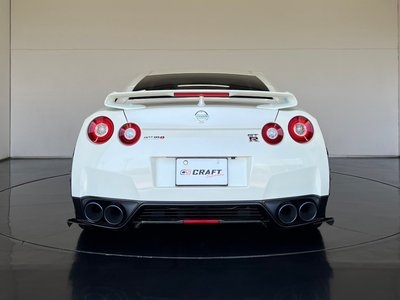 NISSAN GT-R - 4