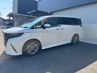TOYOTA ALPHARD - 1