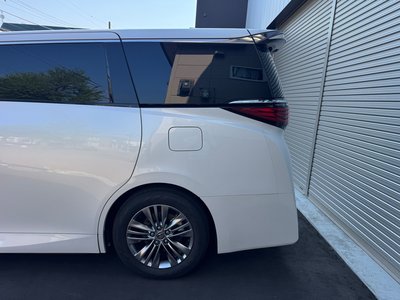 TOYOTA ALPHARD - 4