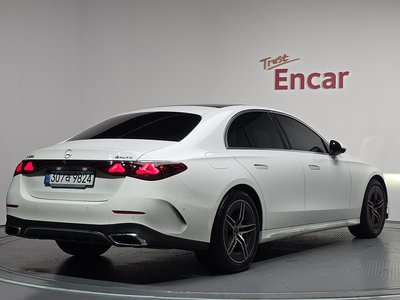 2026 Mercedes-BENZ E-CLASS 照片 3