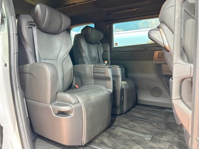2024 Toyota ALPHARD — фото 9