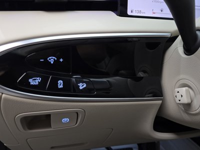 2025 Genesis GV70 thumbnail 28