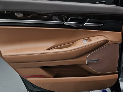 صورة مصغرة 15 لـ 2019 Genesis G90