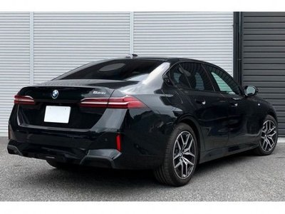صورة 2 لـ 2024 BMW 5 SERIES