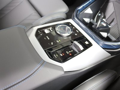 2025 BMW X3 — фото 9