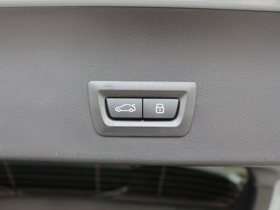 2025 BMW X3 — миниатюра 23