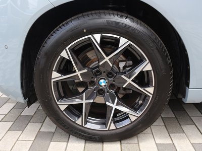 2025 BMW X3 — миниатюра 16