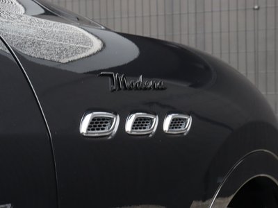 2023 Maserati LEVANTE thumbnail 13