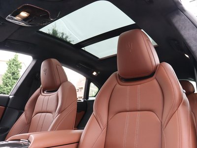 2023 Maserati LEVANTE thumbnail 28
