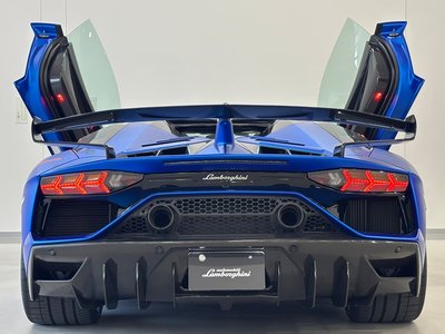 2020 Lamborghini AVENTADOR ROADSTER thumbnail 11