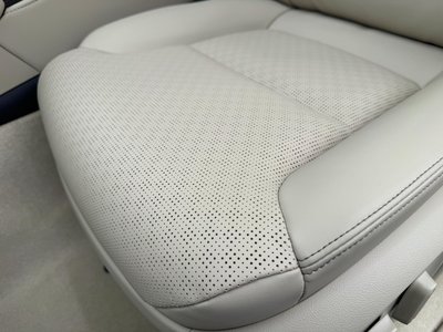 2025 Toyota LAND CRUISER 300 — миниатюра 43