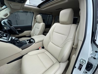 2025 Toyota LAND CRUISER 300 — миниатюра 41