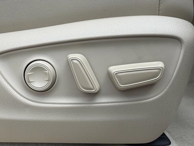 2025 Toyota LAND CRUISER 300 — миниатюра 40