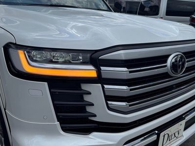 2025 Toyota LAND CRUISER 300 — миниатюра 18