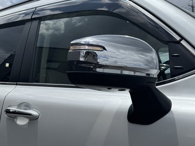 2025 Toyota LAND CRUISER 300 — миниатюра 22