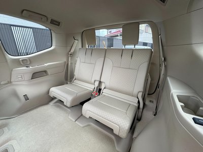 2025 Toyota LAND CRUISER 300 — миниатюра 50