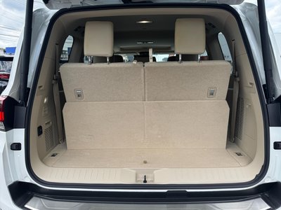 2025 Toyota LAND CRUISER 300 — миниатюра 28