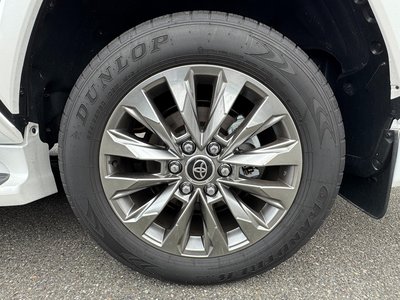 2025 Toyota LAND CRUISER 300 — миниатюра 76