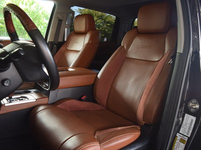 2016 Toyota TUNDRA 缩略图 16