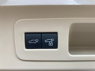 2025 Toyota LAND CRUISER 300 缩略图 56