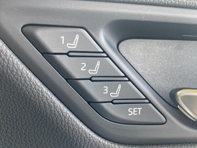 2025 Toyota LAND CRUISER 300 缩略图 42
