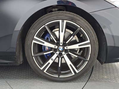 صورة 8 لـ 2024 BMW 5 SERIES
