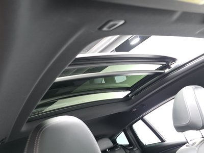 2023 BMW X4 缩略图 18