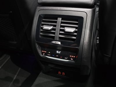 2023 BMW X4 缩略图 19