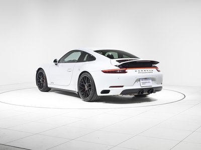 PORSCHE 911 - 8
